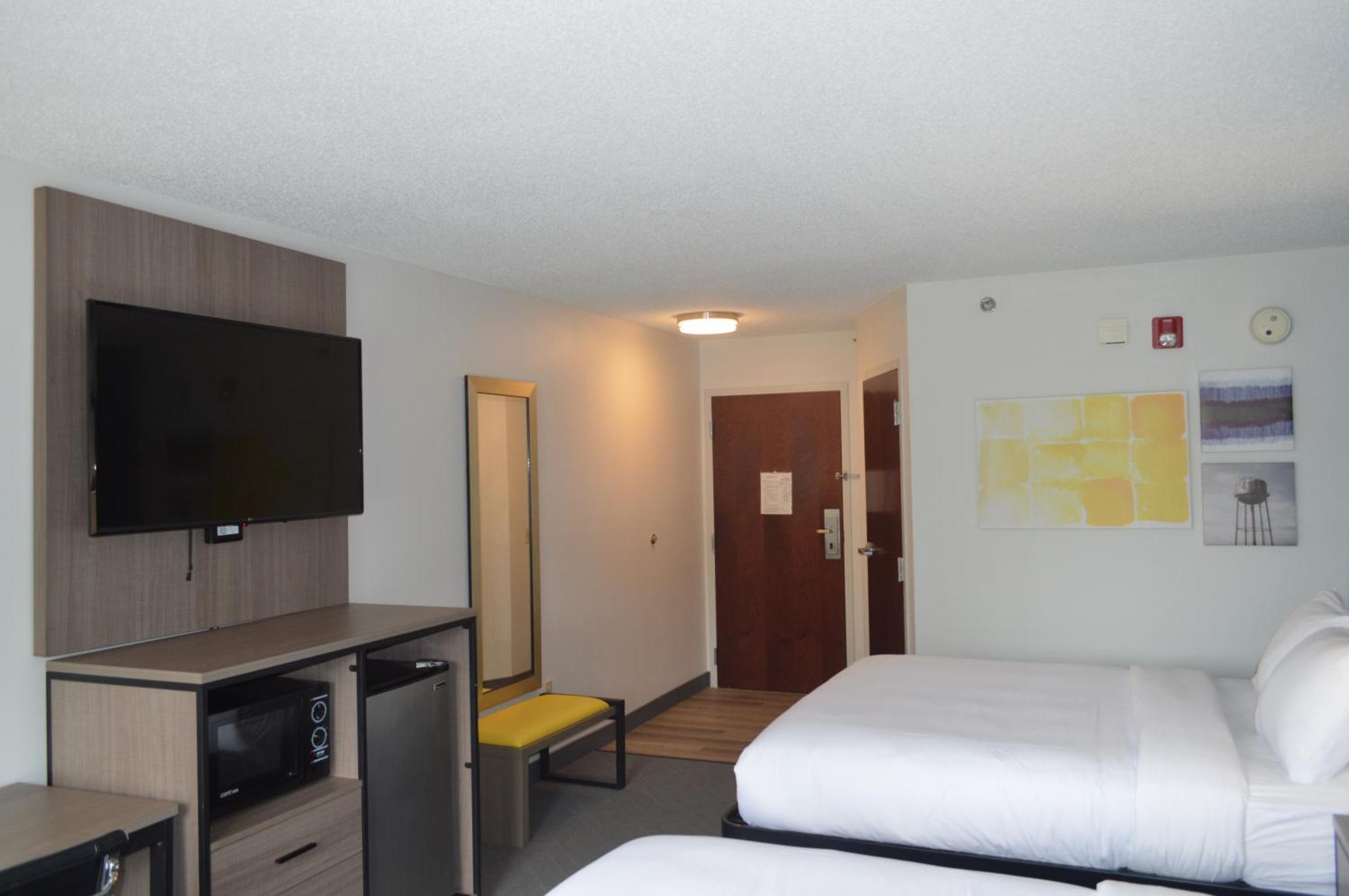 Comfort Inn & Suites Harrisburg-Hershey North Buitenkant foto