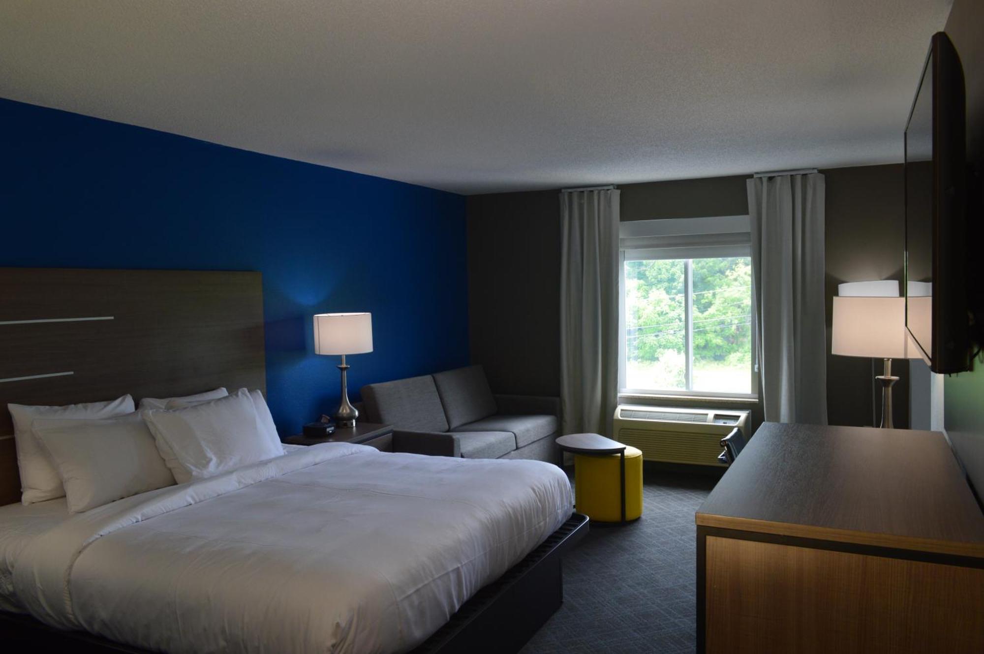 Comfort Inn & Suites Harrisburg-Hershey North Buitenkant foto
