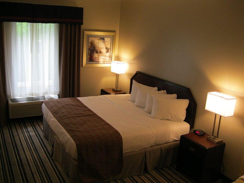 Comfort Inn & Suites Harrisburg-Hershey North Buitenkant foto